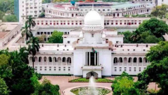 নাশকতার অভিযোগে মামলায় কারাবন্দী মায়ের জামিন আবেদনের শুনানি : দাদির সাথে হাইকোর্টে দুই শিশু