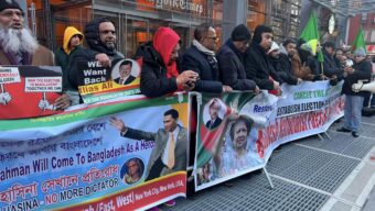 বাংলাদেশে জাতীয় নির্বাচনী তফসিল বাতিল ও শেখ হাসিনা সরকারের পদত্যাগের দাবীতে টাইমস স্কয়ারে মহানগর বিএনপি’র মানববন্ধন