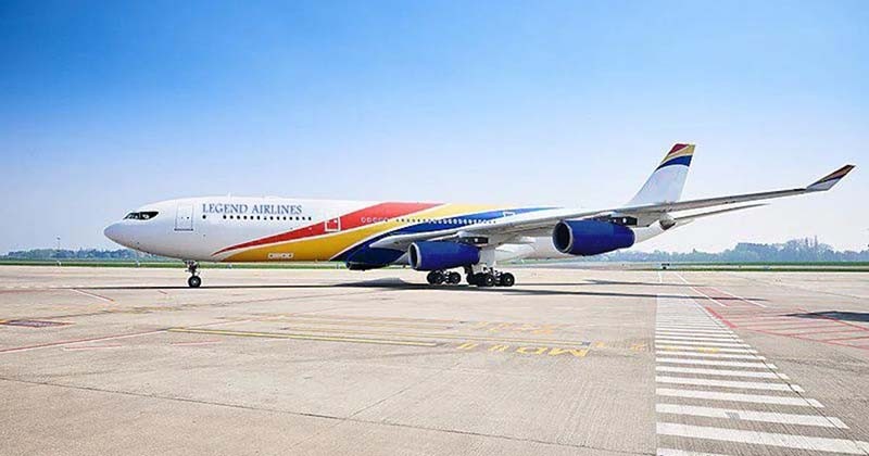 ভারতের ৩০৩ যাত্রীকে বহনকারী একটি বিমানকে ফ্রান্সে আটক ,  ‘মানব পাচারের’ সন্দেহ