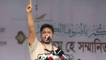 সরকারের বিরুদ্ধে আওয়াজ তুললে ব্যাংক হিসাব তলব করা হচ্ছে : হাসনাত আব্দুল্লাহ