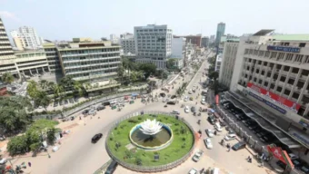 নগর পরিবহনে ভাড়া দ্বিগুণ  , দূরপাল্লার বাসে ২০০ টাকা পর্যন্ত বাড়তি আদায়