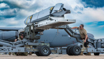 ইরানে হামলায় সবচেয়ে প্রাণঘাতী ২০০০টি ক্ষেপণাস্ত্র মধ্যপ্রাচ্যে আনছে যুক্তরাষ্ট্র, একটার দাম ১৫ লাখ ডলার