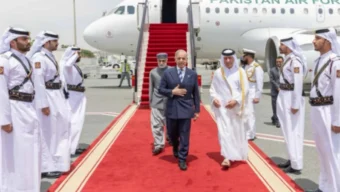 সৌদি আরবের পর কাতারে গেছেন পাকিস্তানের প্রধানমন্ত্রী শাহবাজ শরিফ