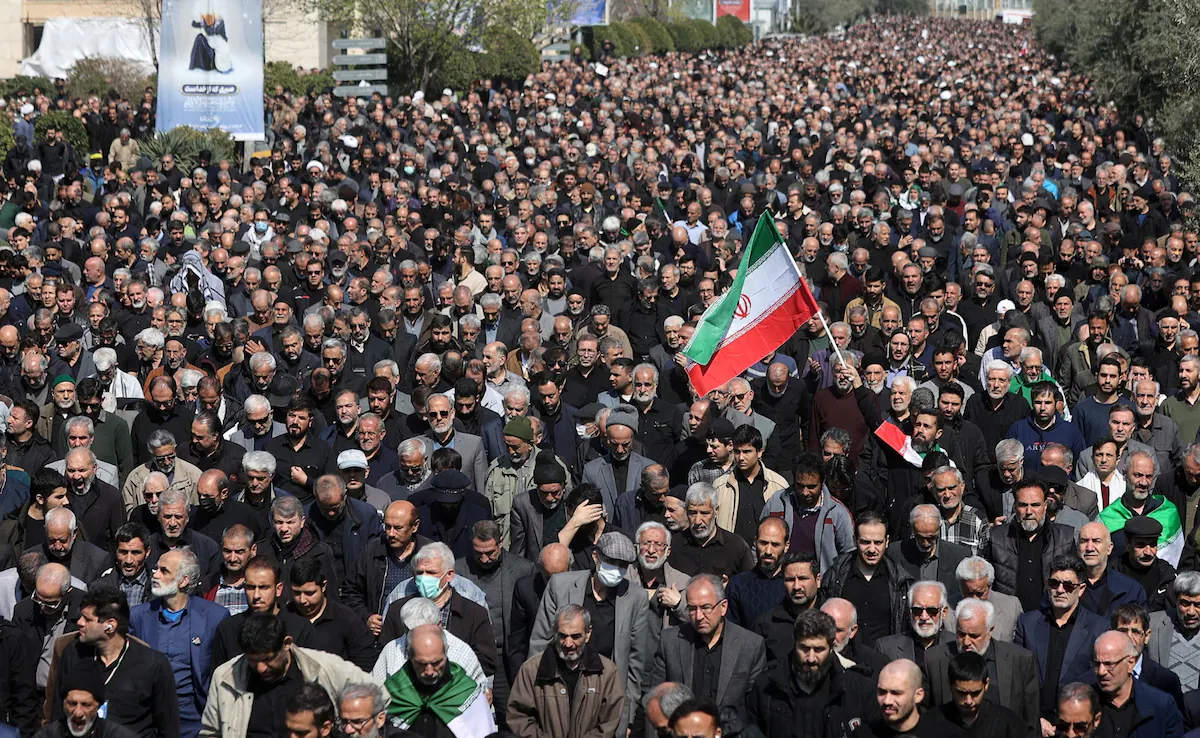 ইরানে মার্কিন হামলা নিয়ে দ্বিধাবিভক্ত নির্বাসিত বিরোধী শিবির