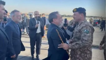 ইরান সফরে পাকিস্তানের সেনাপ্রধান, স্বাগত জানালেন আরাঘচি