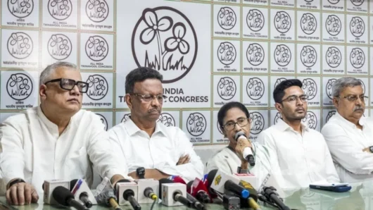 কালীঘাটে সাংবাদিক সম্মেলনে যা বললেন তৃণমূল কংগ্রেস নেত্রী মমতা