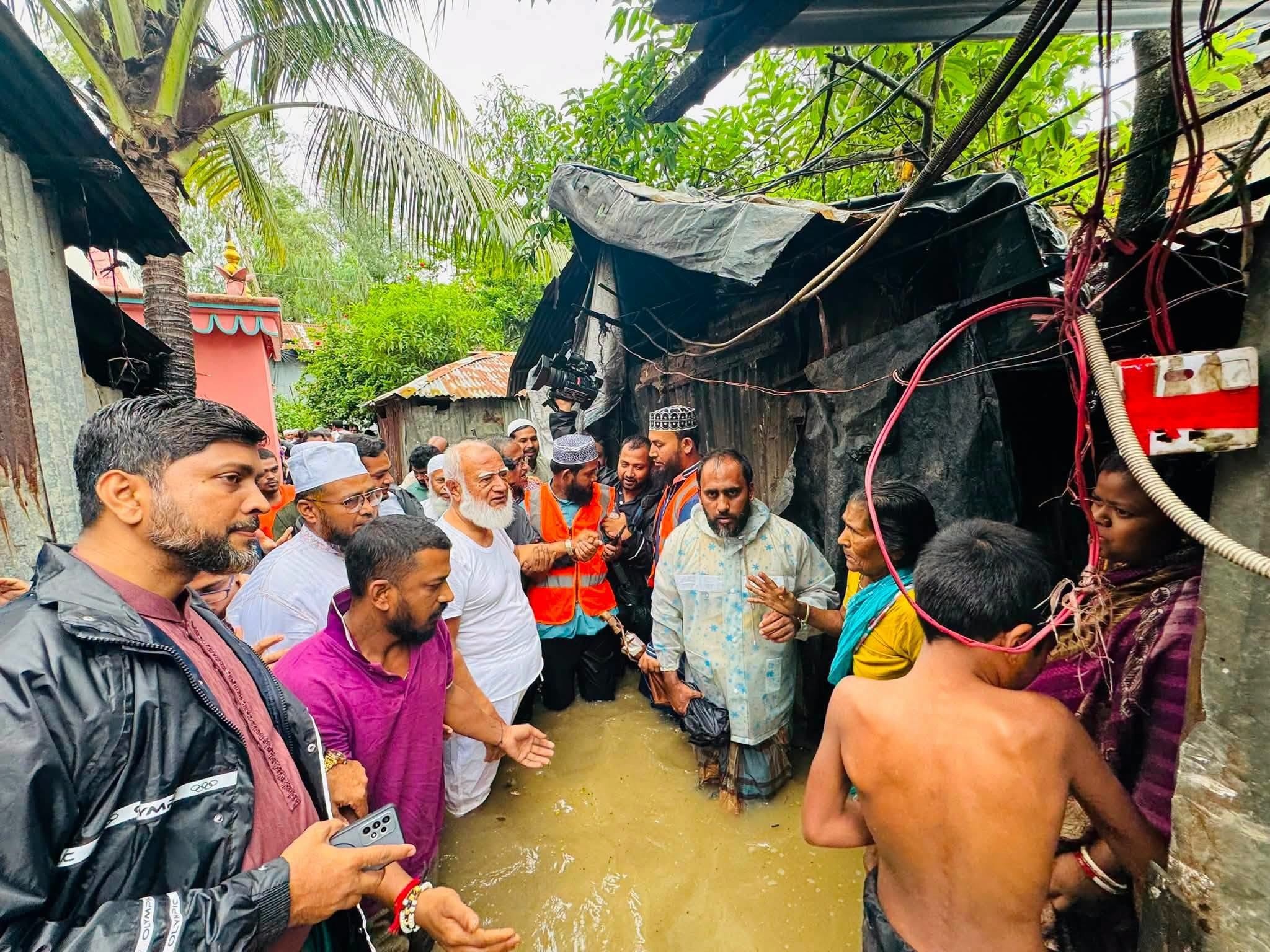 দুর্যোগে ক্ষতিগ্রস্ত মানুষের পাশে দাঁড়ানো আমাদের নৈতিক দায়িত্ব: জামায়াত আমির