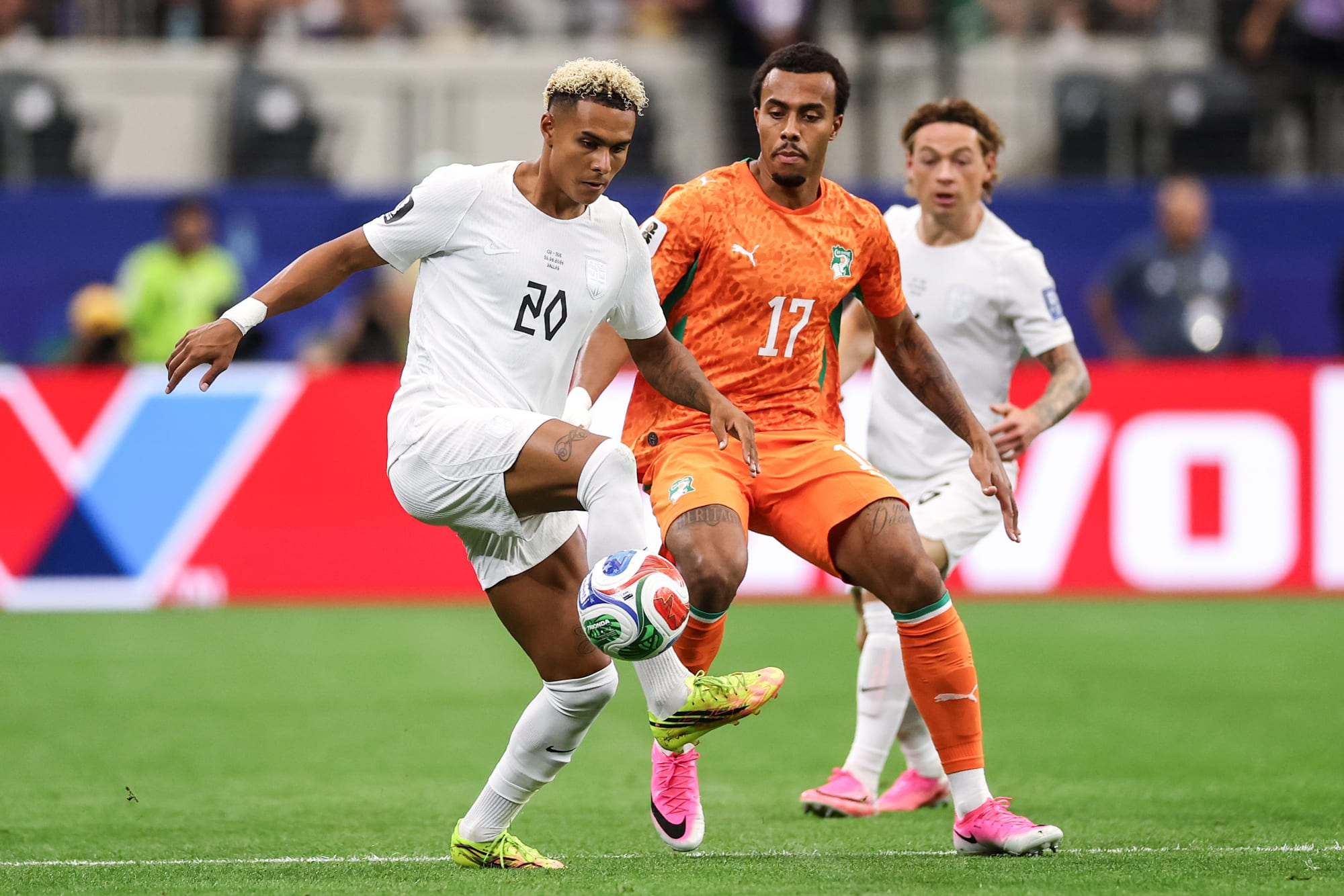 শেষ ষোলোতে নরওয়ে