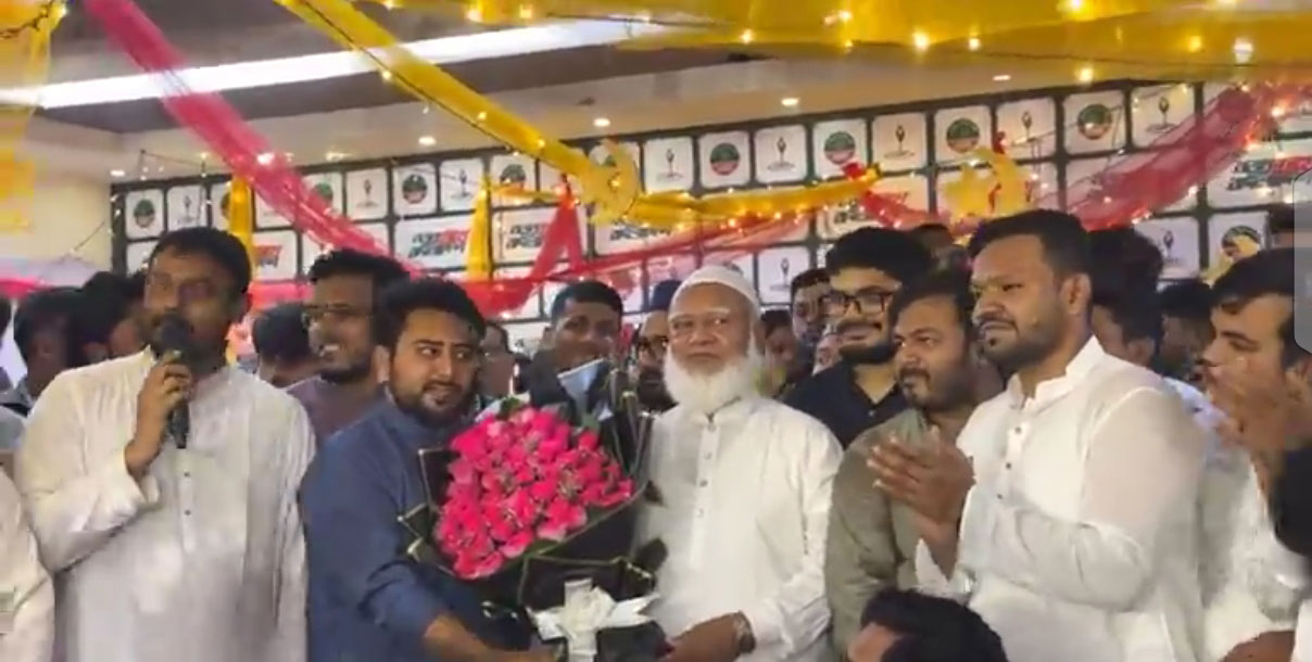 এনসিপির কার্যালয়ে জামায়াতের আমির, ঐক্যবদ্ধ থাকার অঙ্গীকার